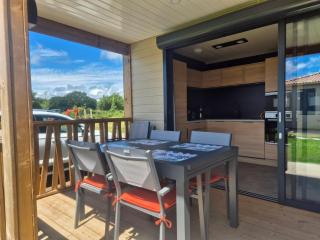 Chalet dans domaine avec piscine - 6