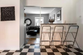 Spacious and central 4BDR apartment - Visby - 1