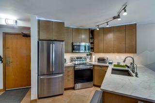 Cozy Ski-InandSki-Out Winter Park Condo with Pool! - 6