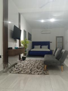 Charme - Accra - 2