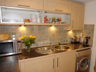 Oceanview - Peaceful 2 Bed Seafront Apartment - Eastbourne - 3