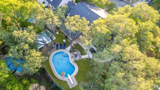 Sportscourt & Pool Indoor Slide~Games~ Family Fun - 8