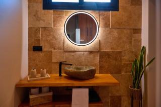 THE FERNANDEZs HOUSE - 2