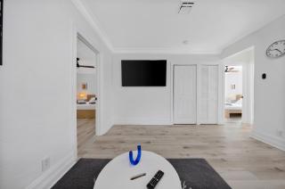 Escape to Newly Remodeled Home in the Heart Fort Lauderdale with Private Pool - Fort Lauderdale - 3