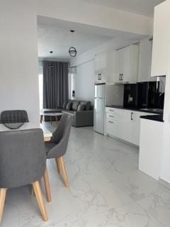 White House Dami - Saranda - 3