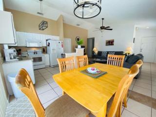 Southern Dunes Poolside Escape - Haines City - 3