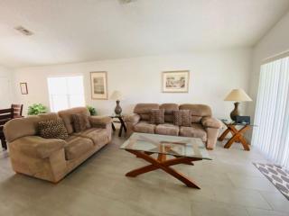 Southern Dunes Poolside Escape - Haines City - 5