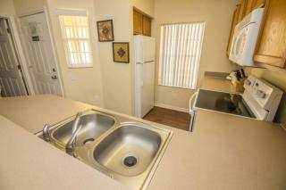 3 Bed Emerald Island Resort Townhouse Near Disney - Kissimmee - 8