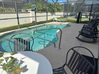 Southern Dunes Poolside Retreat - Haines City - 2