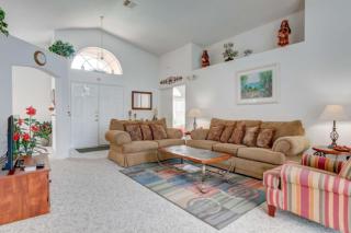 Dreamy Poolside Getaway - Haines City - 3