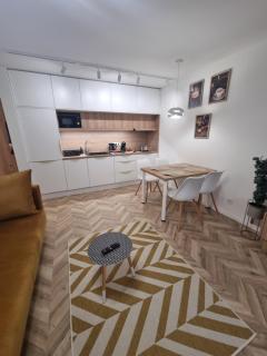 Exclusive Home Apartman - Miskolc - 9