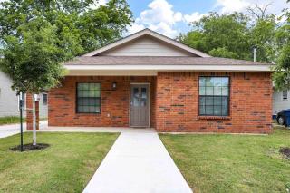 Sneaker themed house near Downtown SA with 3 king beds - San Antonio - 9