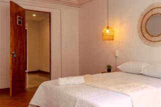 Amplia habitacion con baño compartido Poblado-B12 - Medellín - 9