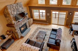 Spacious Cabin 10 Mi to Sunday River Skiing! - 2