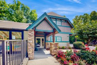 Luminous Pine Hideaway - 2