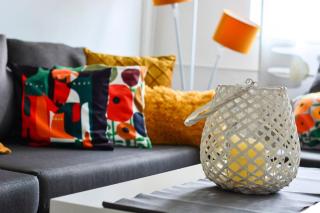 COLORFUL DOWNTOWN APARTMENt - 3