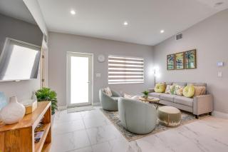 Chic North Miami House about 7 Mi to Hard Rock Stadium - North Miami - 7