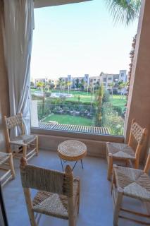 Prestigia 2BR Apt with Pool view - 4