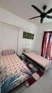 D Naurah Meritus Guesthouse - Perai - 4