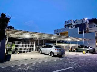 Gray cozy unit - Valencia - 9