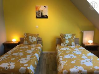 Gîte pour 8 à Aniche, jardin privatif, parking, Wi-Fi - FR-1-510-156 - 6