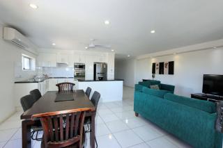 Sandcastles 8 - Bargara - 3