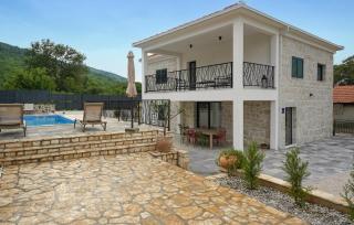3 Bedroom Amazing Home In Runovic - Runović - 4