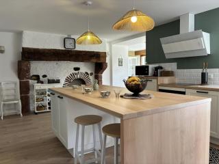 Gîte authentique avec spa, tennis et jardin paysager – Draps et ménage inclus, calme campagnard. - FR-1-489-540 - Chazemais - 7