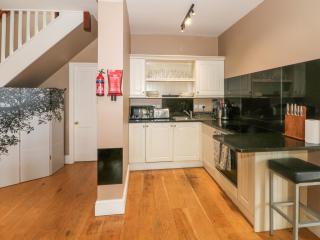 Hillside House - 2