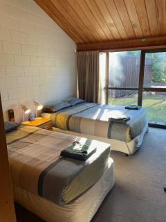 Cedar Chalets and Barkers Lodge - Methven - 8