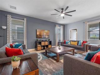 The Marvel Mansion 6BR Resort Pool Home By Disney - Davenport - 4