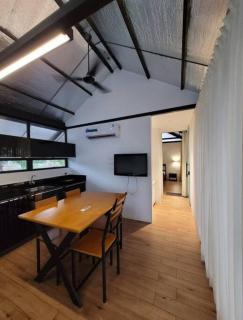 A Glass Haven on the tranquil Munroe Islands - Kollam - 1