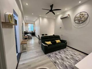 Jk KingCentreHotel 18Pax 6BedR 5BathR - 5