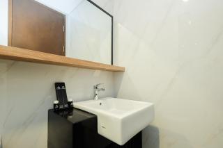 Great Location Studio at The Newton Ciputra World 2 Apartment By Travelio - 3