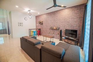 Serenity Family Stay Ipoh 8 pax - Ipoh - 0