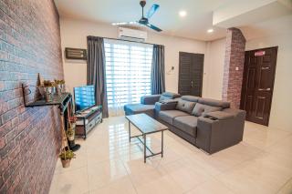 Serenity Family Stay Ipoh 8 pax - Ipoh - 8