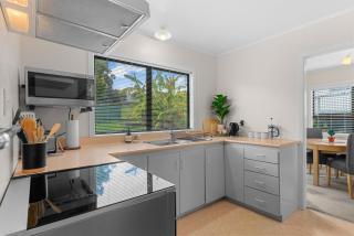 Seaview Lookout - Mangawhai Heads Holiday Home - Mangawhai - 1
