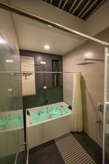 S R Spa Suites - Mysore - 8
