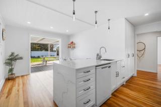 The Olive Corner- Martinborough Holiday Home - 4