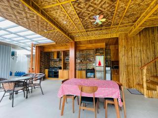 Rosalinda Guest House Host Homes - 3