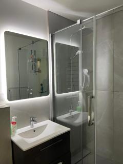 EIFF Apartment - 4