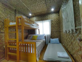 Rosalinda Guest House Host Homes - 9