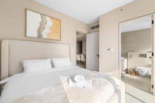 FIRST CLASS 1BR Majestic Marina Escape - Dubai - 1