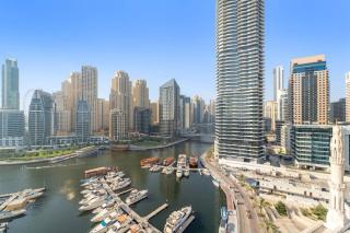 Marina-View 1BR Escape Walk to Dining & Landmarks - Dubai - 0