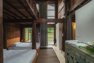 เนินเเจ่มใส - 0