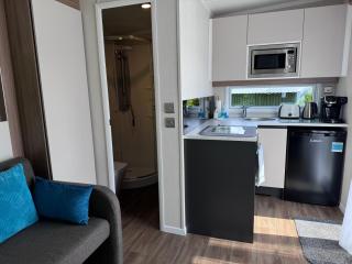 The Garden Room Tiny House Bed and Breakfast Stay - 7