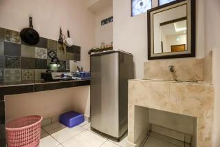 Simple Classic Room with Own Kitchen & Shared Pool - Ubud - 9