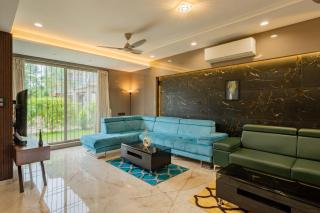 Alaya Stays Imperial Calista 4-BHK with Common Pool & Garden Near Karla Cavs and Bhushi Dam - 1