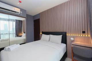 Elegant and Comfort 1BR at Ciputra World 2 Apartment By Travelio - 6