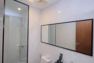 Elegant and Comfort 1BR at Ciputra World 2 Apartment By Travelio - Jakarta - 5
